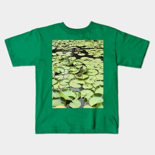 Pato al agua. Kids T-Shirt